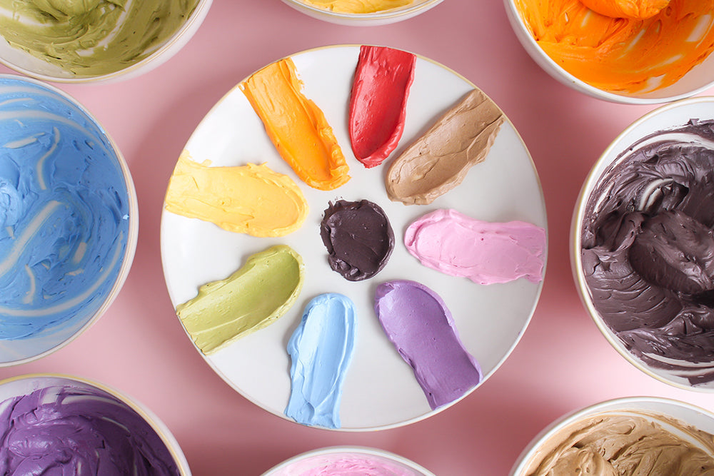 THE PERFECT AMERICAN BUTTERCREAM: SMOOTH, STABLE & IDEAL FOR NATURAL COLORING