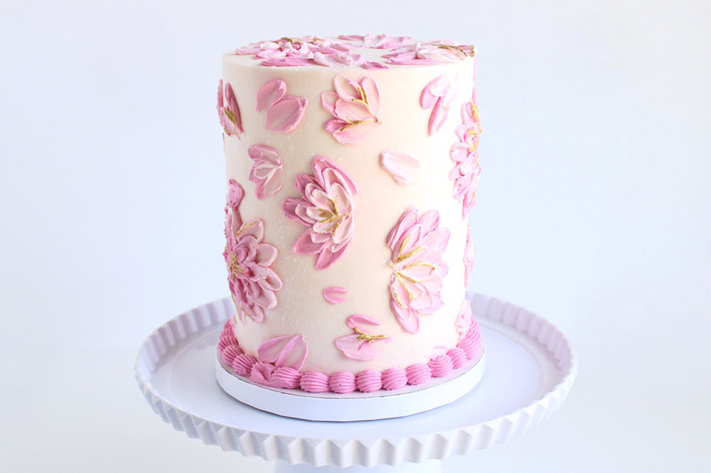 DELICATE PINK FLORAL CAKE
