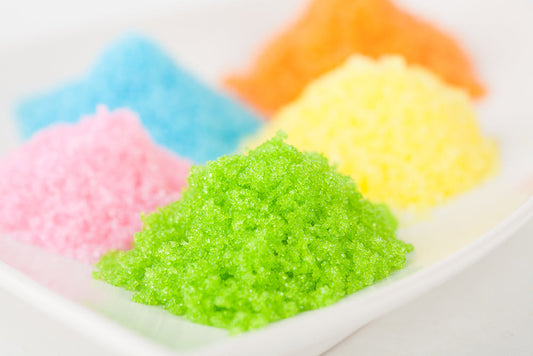 HOW TO MAKE COLORED SUGAR AT HOME (PERFECT FOR CAKES, COOKIES & COCKTAILS!)