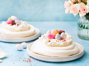 EASTER MERINGUE BIRD NESTS