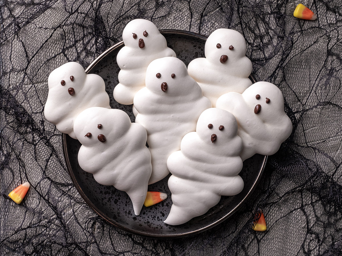 EERIE MERINGUE GHOSTS