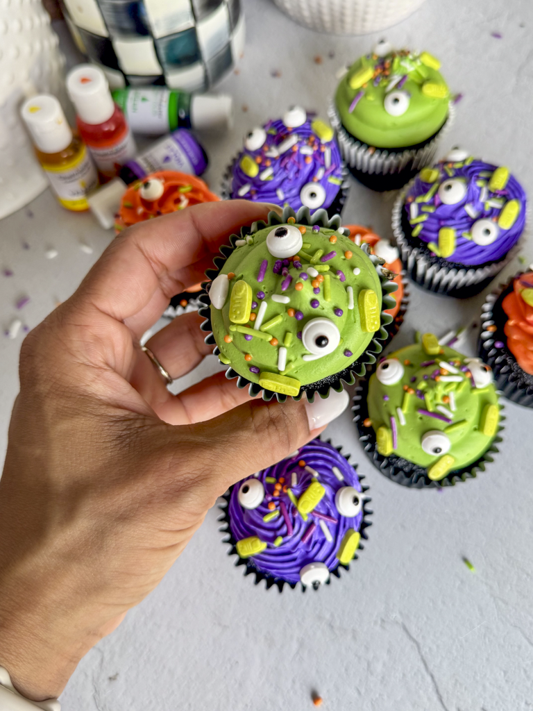 MONSTER MASH! BLACK VELVET PIÑATA CUPCAKES